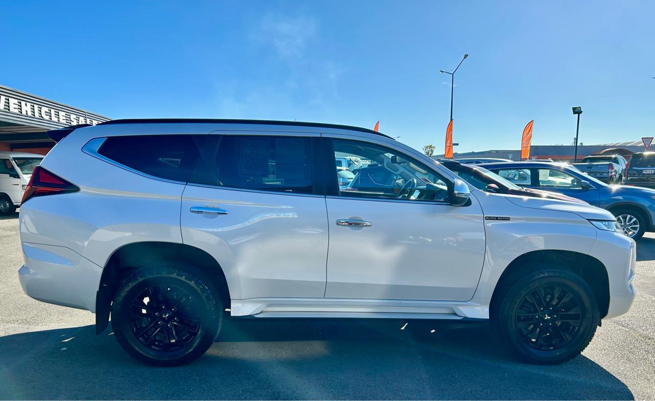 2022 Mitsubishi Pajero Sport