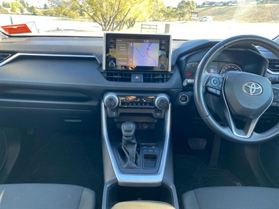 2022 Toyota RAV4 - Thumbnail