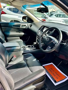 2015 Nissan Pathfinder - Thumbnail