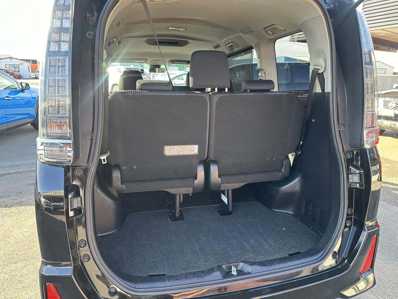 2016 Toyota Voxy