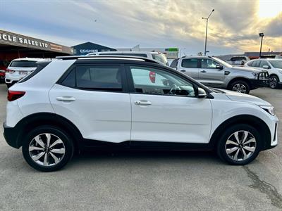 2021 Kia Stonic - Thumbnail