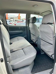 2005 Toyota Hilux - Thumbnail