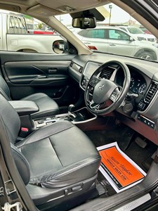 2018 Mitsubishi Outlander - Thumbnail