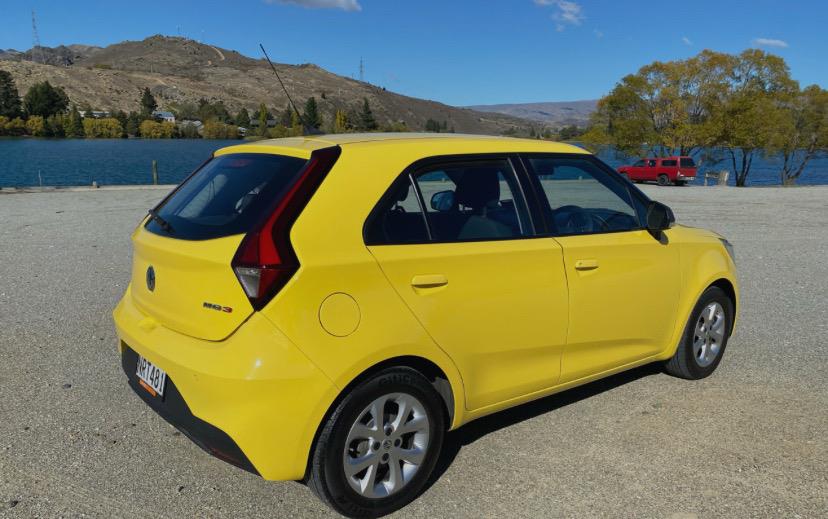 2021 MG 3
