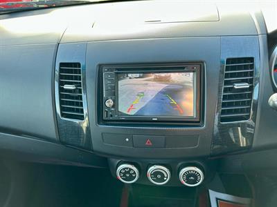 2008 Mitsubishi Outlander - Thumbnail